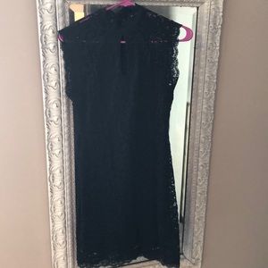 Black lace slim fitting sleeveless dress